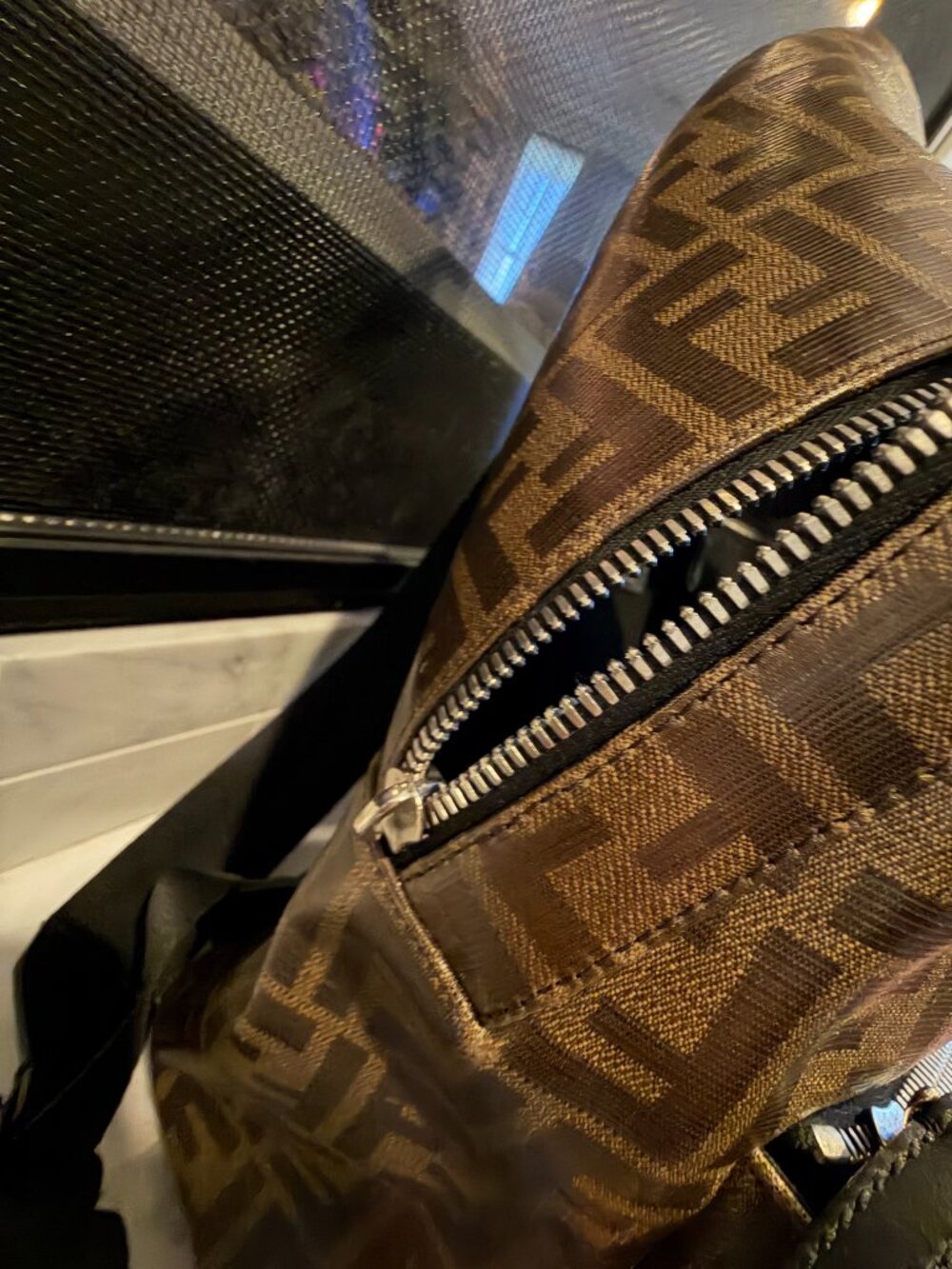 100% Authentic Fendi FF Logo Backpack, work bag, beach bag brown and black - Picture 5 of 8